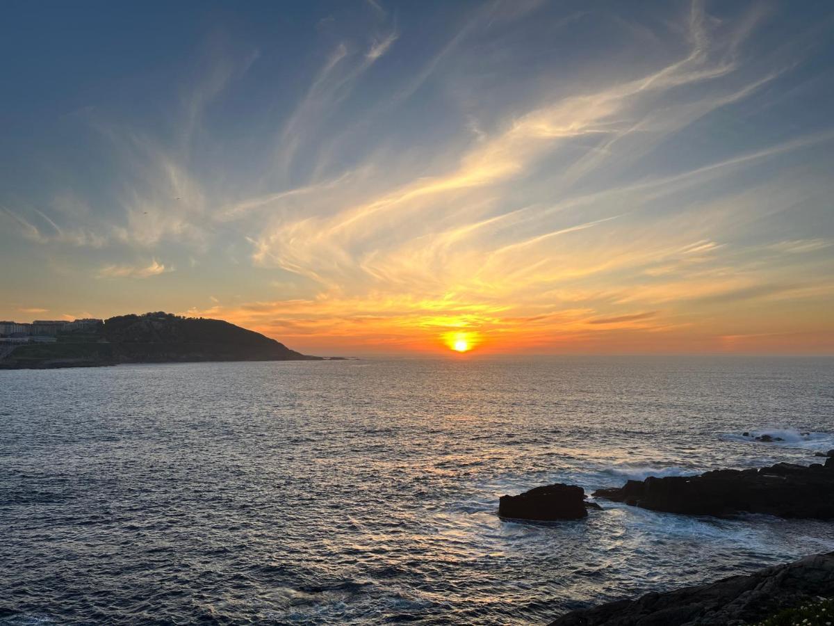 Primera Linea De Playa De Riazor A Coruna Bagian luar foto